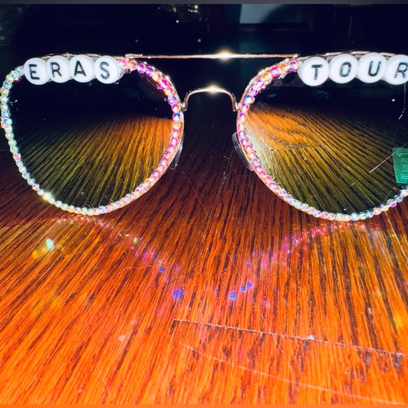 Taylor Swift Eras Tour Aviator Sunglasses - Picture 7 of 7